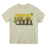 Mossy St. Patrick's Somebody's lucky ass wife Heavy Core Tee - CowGirlArtShop