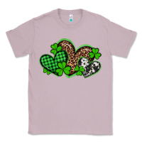 Lilac st patricks day western hearts Classic Tee - Artiststas