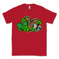 Red st patricks day western hearts Classic Tee - Artiststas