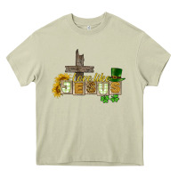 Mossy Love like Jesus St. Patrick's Heavy Core Tee - CowGirlArtShop