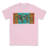 Bubblegum Pink dog mama license plate Classic Tee - Artiststas