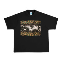 Black leopard cowhide pattern background Urban Heavy Tee - Jasminsmagicworld