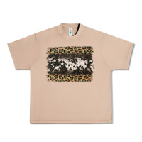 Burro leopard cowhide pattern background Urban Heavy Tee - Jasminsmagicworld