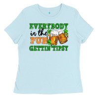 Everybody In The Pub Gettin Tipsy Ladies Tee | Teevron