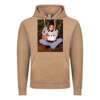 Vintage Coffee johnny cash eating cake in a bush Vintage Hoodie - linhVisuals
