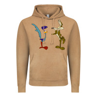 Vintage Camel coyote and the road runner Vintage Hoodie - linhVisuals