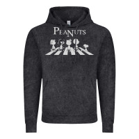 Vintage Black peanuts Vintage Hoodie - linhVisuals