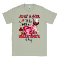 Matcha just a girl who loves valentine's day Classic Tee - OliviaCreatesArt