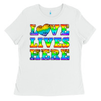 White Western Love Lives Here Ladies Tee - BundleAndBundleShop