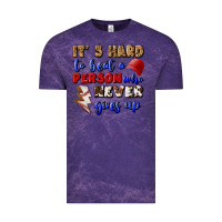 Cloud Purple It's Hard To Beat A Person Who Never Gives Up Vintage Tee - BundleAndBundleShop