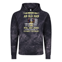 Cloud Black never underestimate an old man us navy veteran Vintage Hoodie - linhVisuals