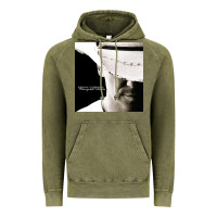 Vintage Olive kenny chesney hemingways whiskey tour 2022 Vintage Hoodie - linhVisuals
