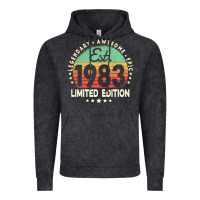 Vintage Black est. 1983 vintage 1983 limited edition 39th birthday retro pullover ho Vintage Hoodie - linhVisuals