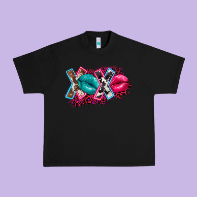 Western Xoxo Urban Heavy Tee Designed By Fadigitalartstudio