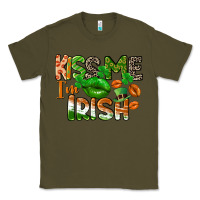 Army Green Kiss me i am irish St. Patrick's Day Classic Tee - CowGirlArtShop