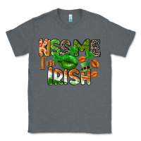 Charcoal Heather Kiss me i am irish St. Patrick's Day Classic Tee - CowGirlArtShop