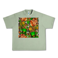 Oil Green st patricks  cow with candy Urban Heavy Tee - FaDigitalArtStudio