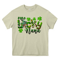 Mossy St. Patrick's Day One Lucky Nana Heavy Core Tee - RanaPortraitStore