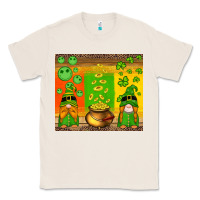 Natural st patricks gnomes and coins with shamrock Classic Tee - Artiststas