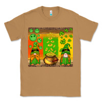 Toasted Coconut st patricks gnomes and coins with shamrock Classic Tee - Artiststas