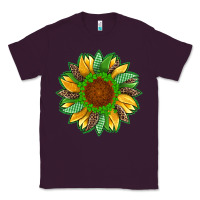 Plum st patricks sunflower with leopard  shamrock and glitter Classic Tee - Artiststas