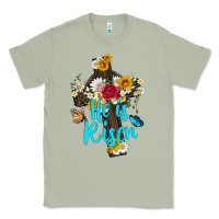 Matcha he is rısen with cross and butterfly Classic Tee - Artiststas