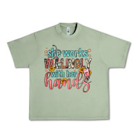 Oil Green she works willingly with her hands Urban Heavy Tee - FaDigitalArtStudio