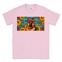 Bubblegum Pink german shepherd with sunflowers license plate Classic Tee - Artiststas