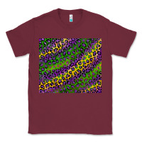 Burgundy mardi gras leopard background Classic Tee - RanaPortraitStore