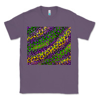 Lavender mardi gras leopard background Classic Tee - RanaPortraitStore