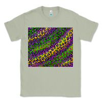 Matcha mardi gras leopard background Classic Tee - RanaPortraitStore