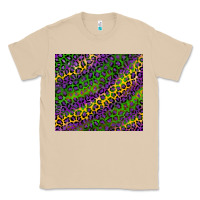 Mushroom mardi gras leopard background Classic Tee - RanaPortraitStore