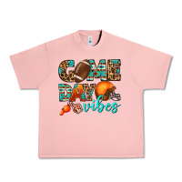 Salmon game day vibes Urban Heavy Tee - BundleAndBundleShop