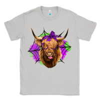 Moon Dust halloween highland cow Classic Tee - Jasminsmagicworld