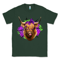 Sports Green halloween highland cow Classic Tee - Jasminsmagicworld