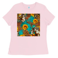 Bubblegum Pink western horse and sunflower seamless pattern Ladies Tee - FaDigitalArtStudio