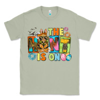 Matcha The hunt is on Easter Day Classic Tee - CowGirlArtShop